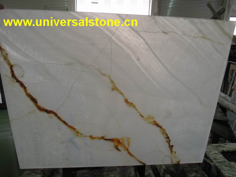 White Onyx Glass Wall -876